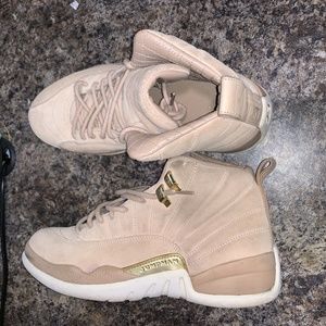 Air Jordan 12